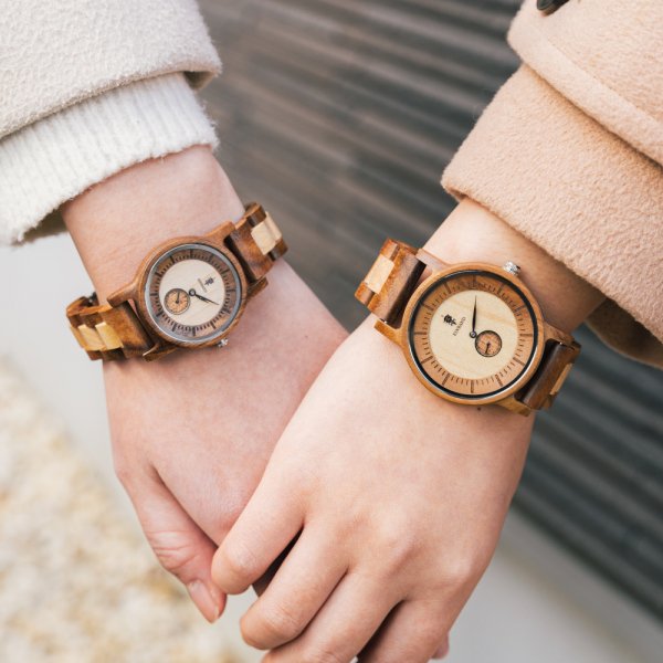 アカシアとメイプルウッドの木製腕時計 32mm 女性向け Mond Acacia & Maplewood