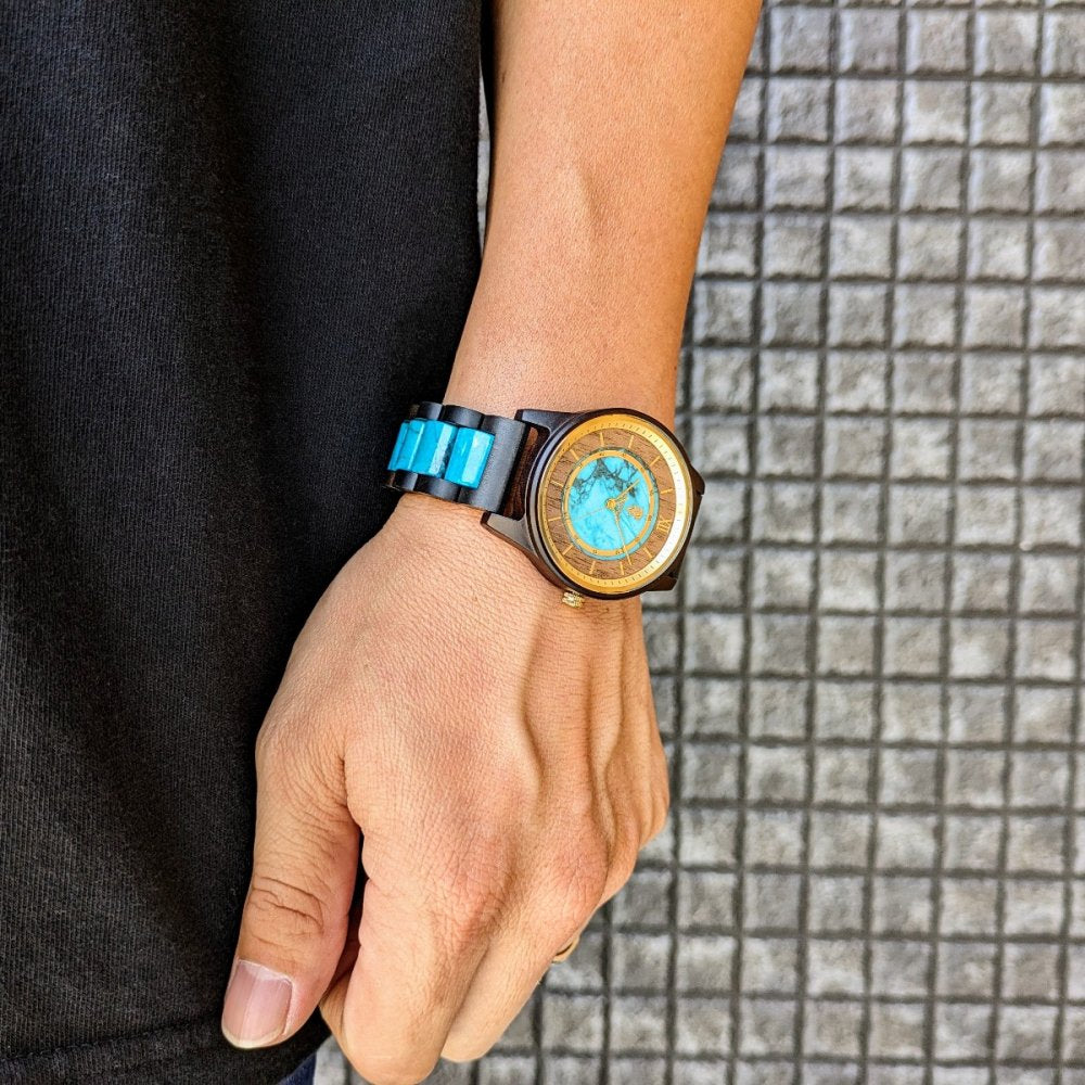 ターコイズとサンダルウッドの木製腕時計 40mm 男性向け Anmut