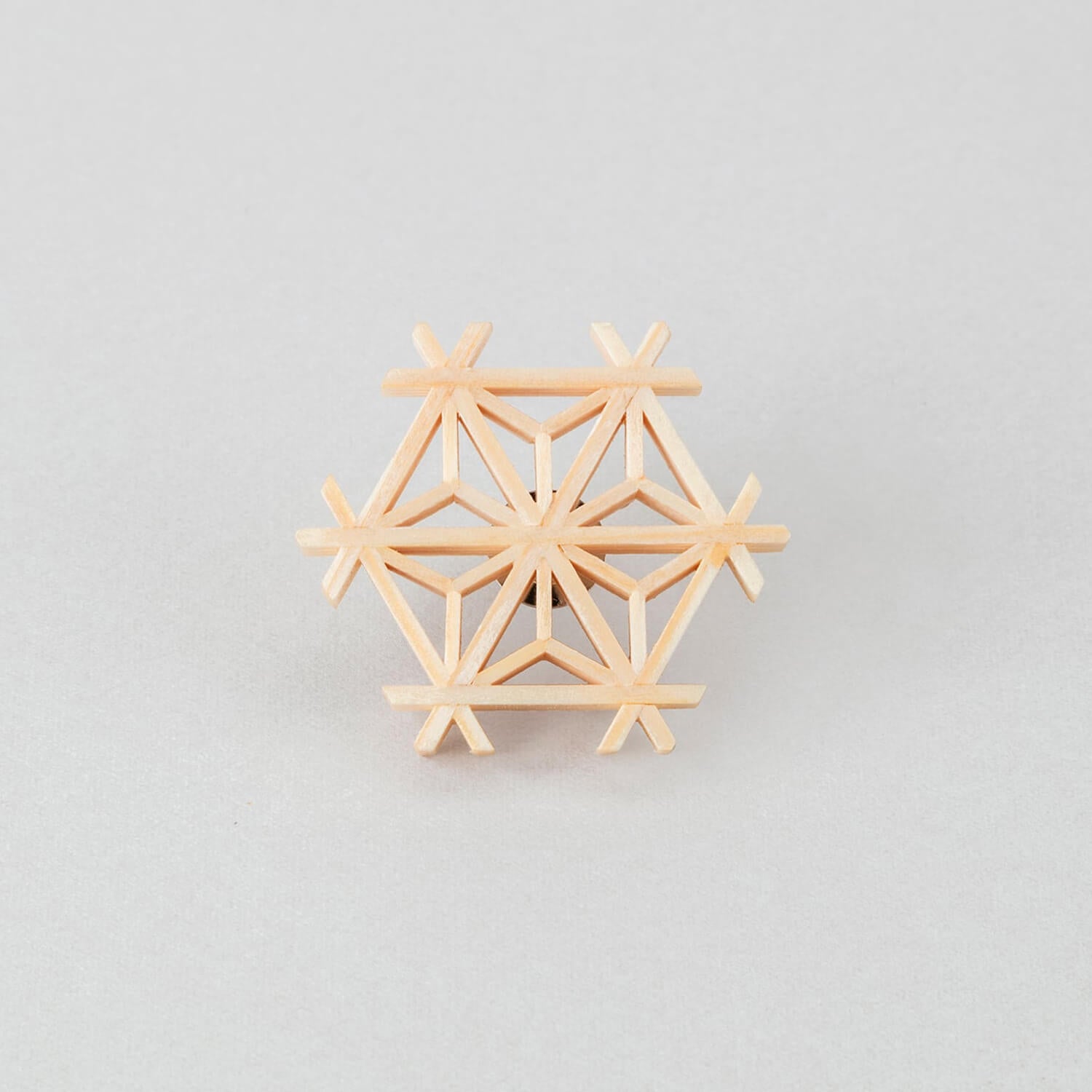 Asa 組子細工のブローチ:麻の葉