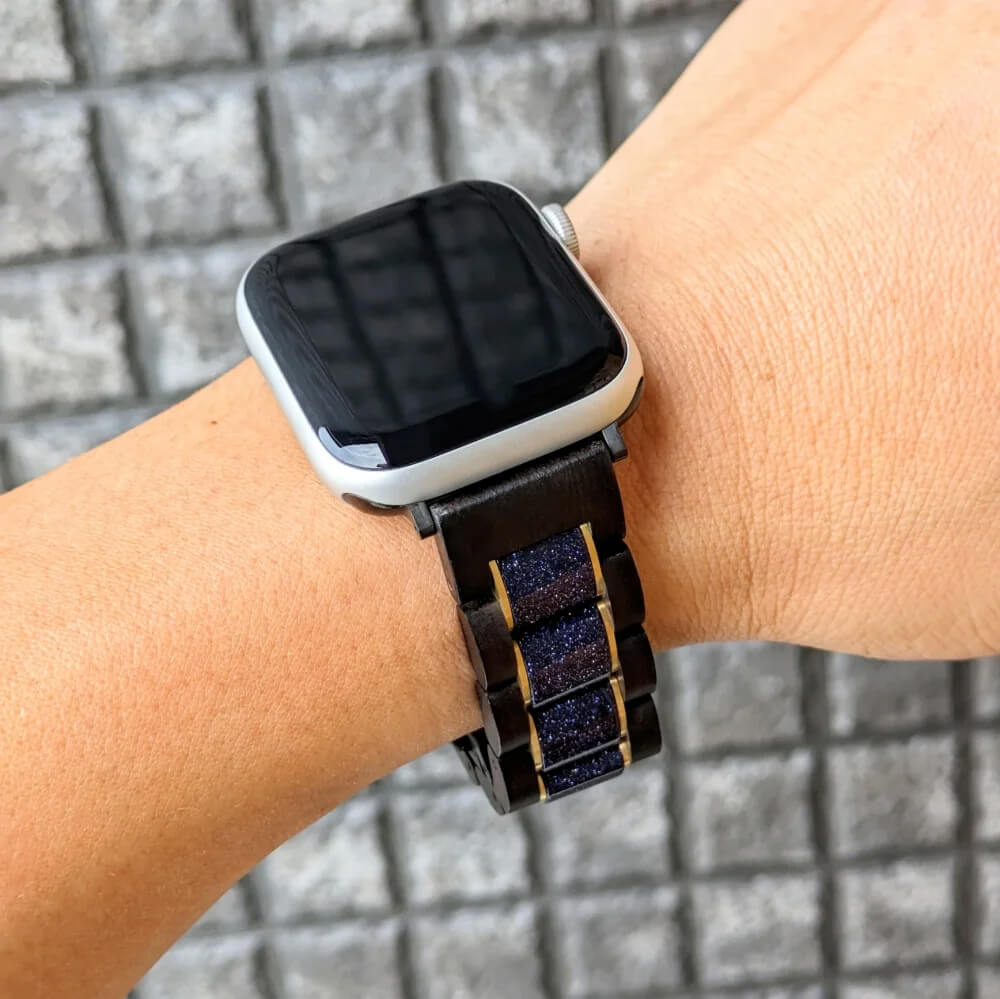 ブルーサンドストーンとエボニーウッドのアップルウォッチバンド