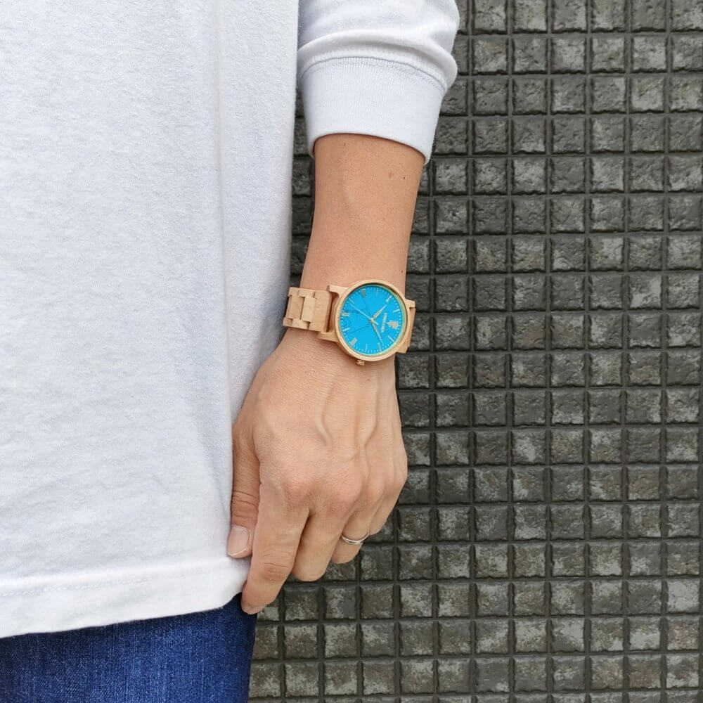ターコイズとメイプルウッドの木製腕時計 40mm 男性向け Reise