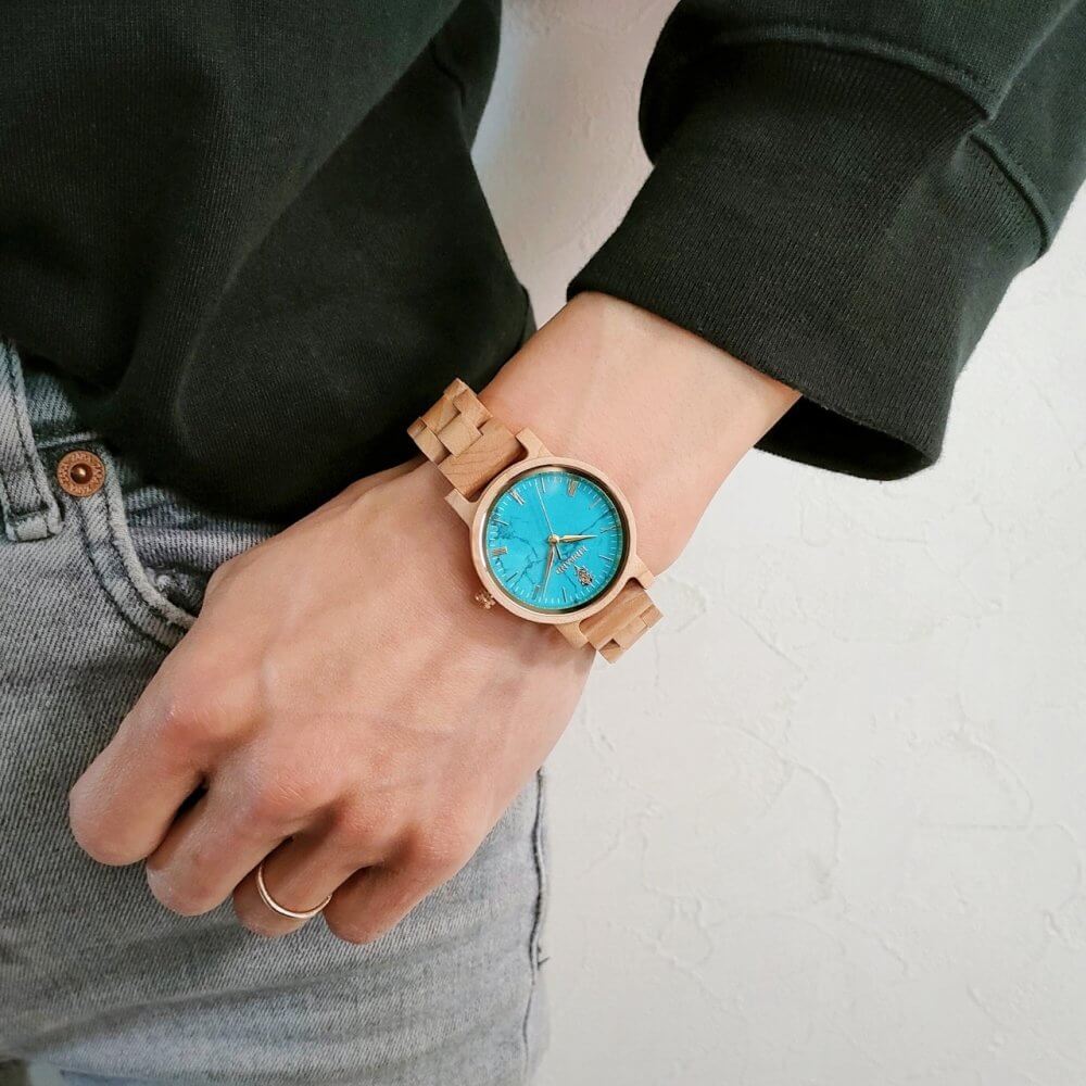 ターコイズとメイプルウッドの木製腕時計 32mm 女性向け Reise