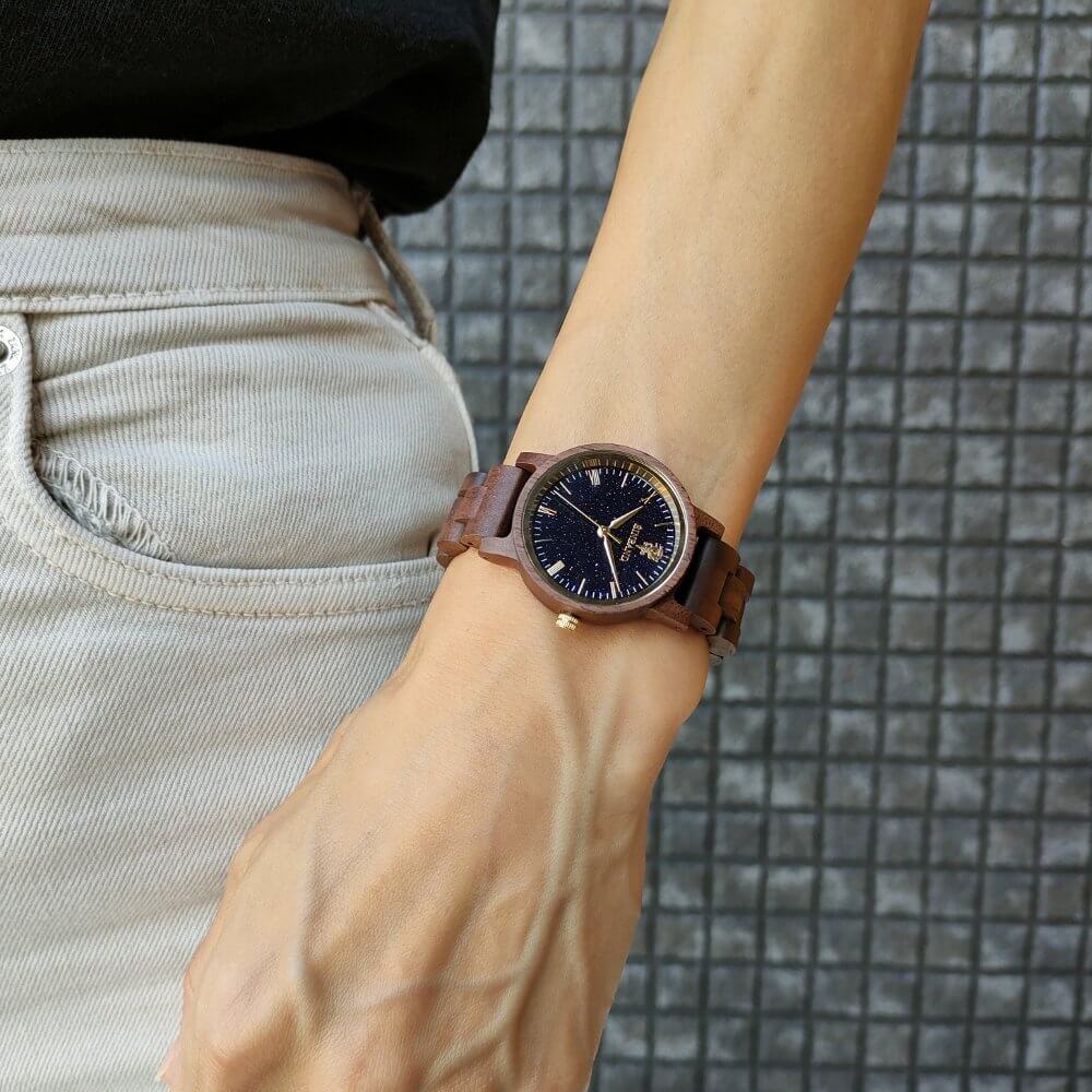 ブルーサンドストーンの木製腕時計 32mm 女性向け Reise Blue sandstone × Walnut