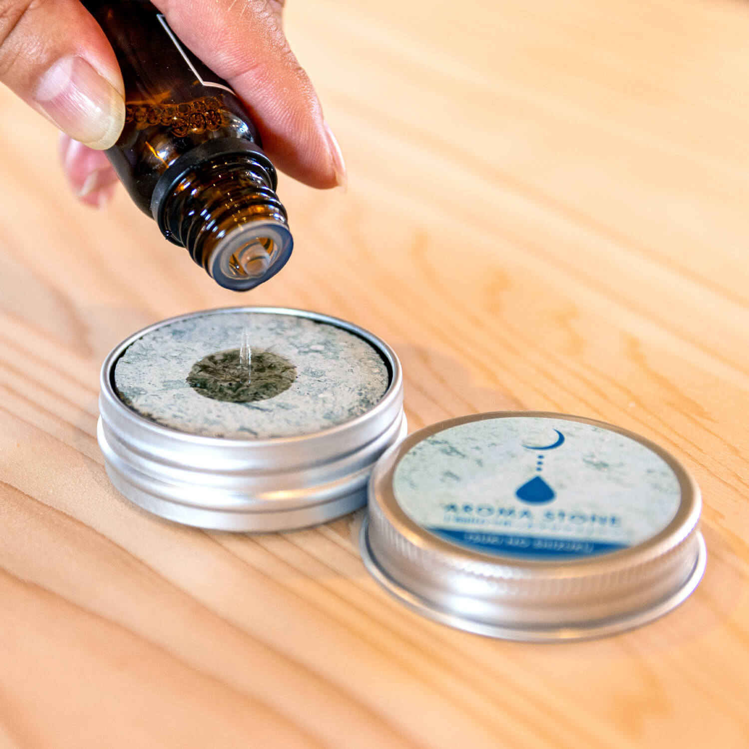 携帯用アロマストーン 使用イメージ