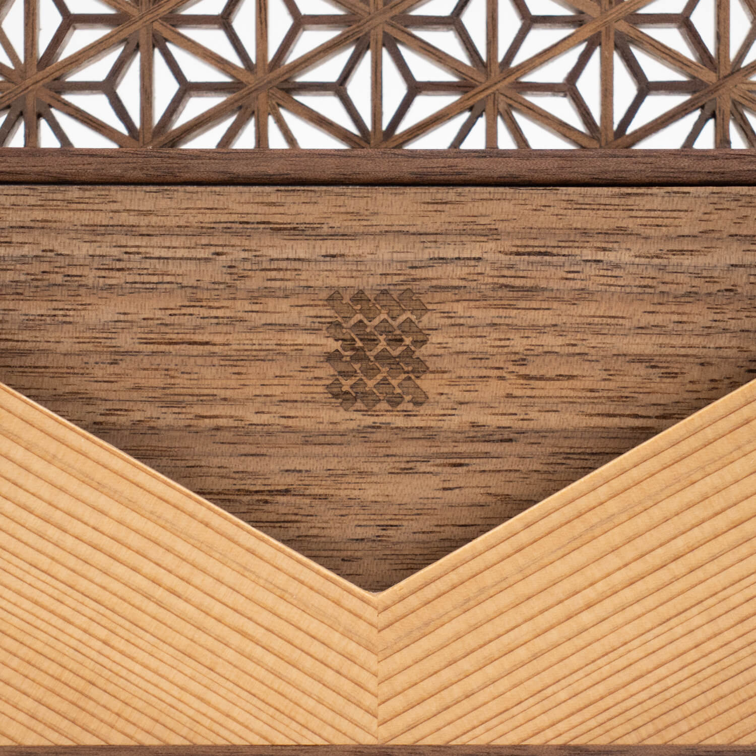 Enishi 組子細工のカードケース(ウォールナット×秋田杉)