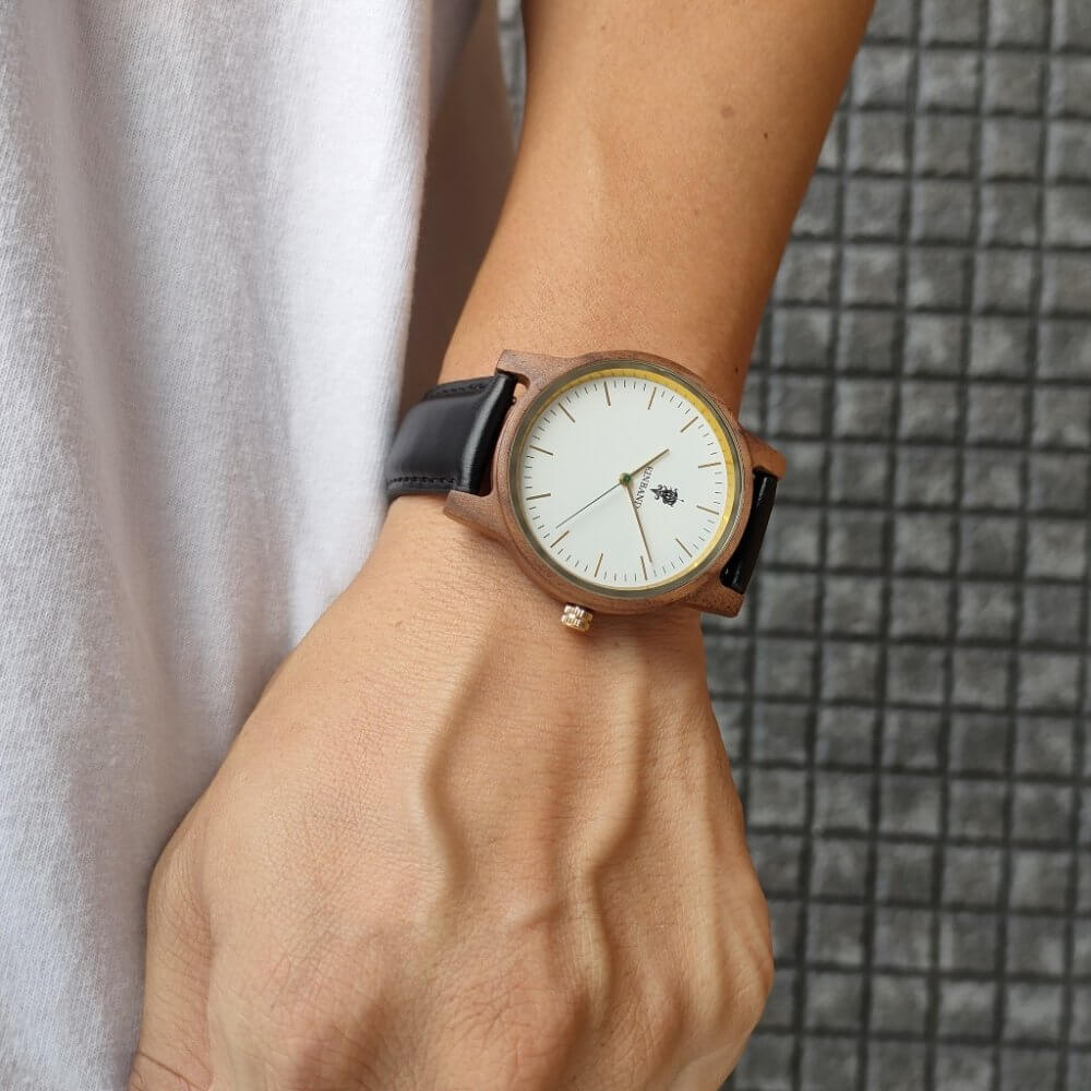 クルミの木製腕時計 40mm 男性向け Glanz WHITE 本革レザーベルト ブラック 黒