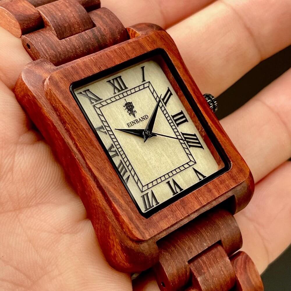 スクエア木製腕時計 44×34mm 男性向け Licht Red sandalwood