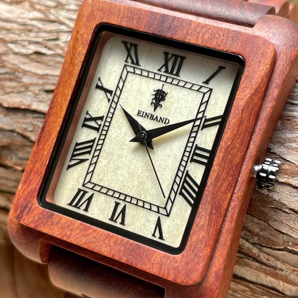 スクエア木製腕時計 44×34mm 男性向け Licht Red sandalwood