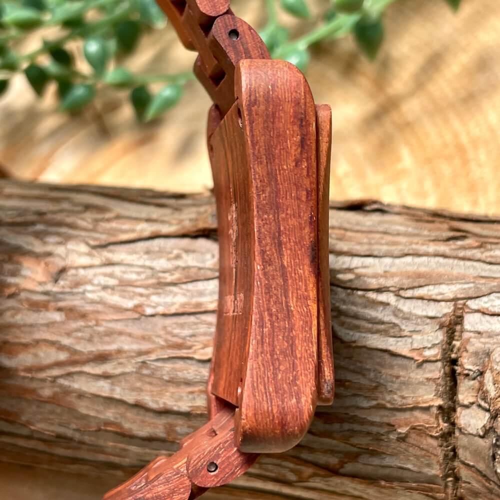 スクエア木製腕時計 44×34mm 男性向け Licht Red sandalwood