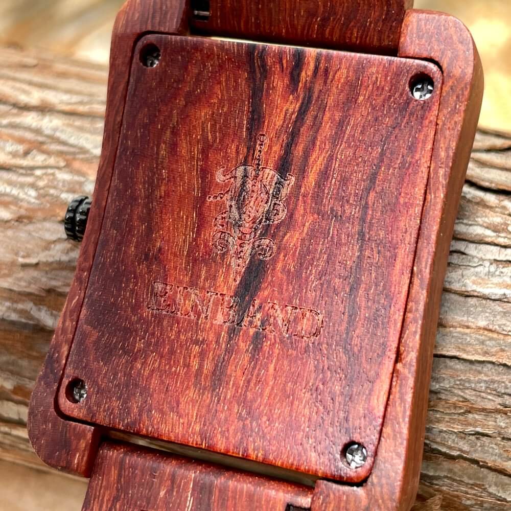 スクエア木製腕時計 44×34mm 男性向け Licht Red sandalwood