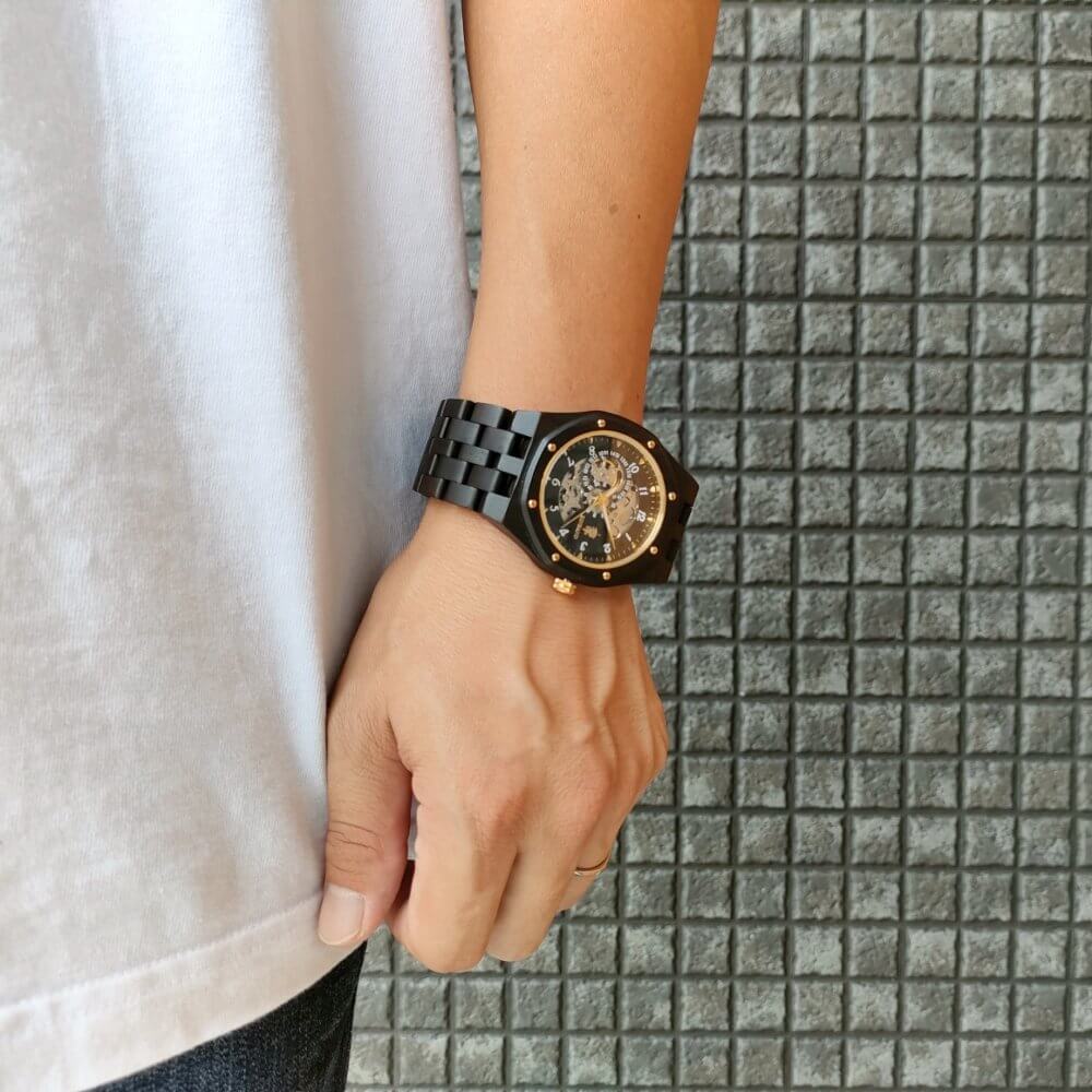 自動巻き木製腕時計 ブラック文字盤 エボニーウッド 46mm 男性向け Meteor Ebony Wood