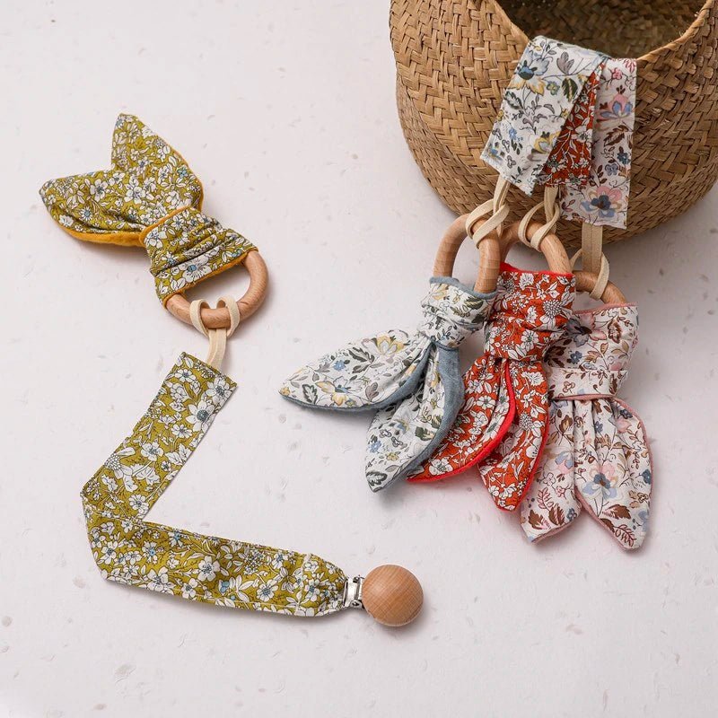 木製アニマル・うさ耳歯固め ハンドタオル ストラップ