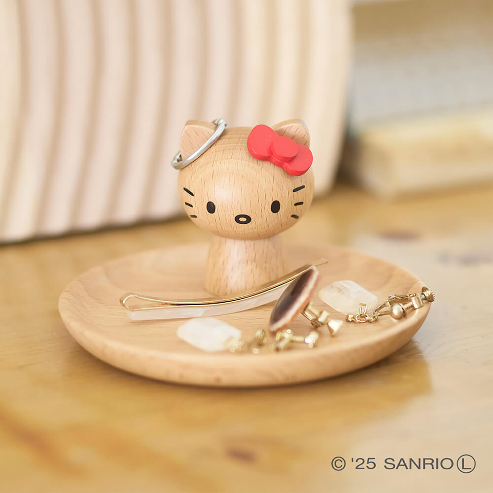 ハローキティ アクセサリースタンド レッド