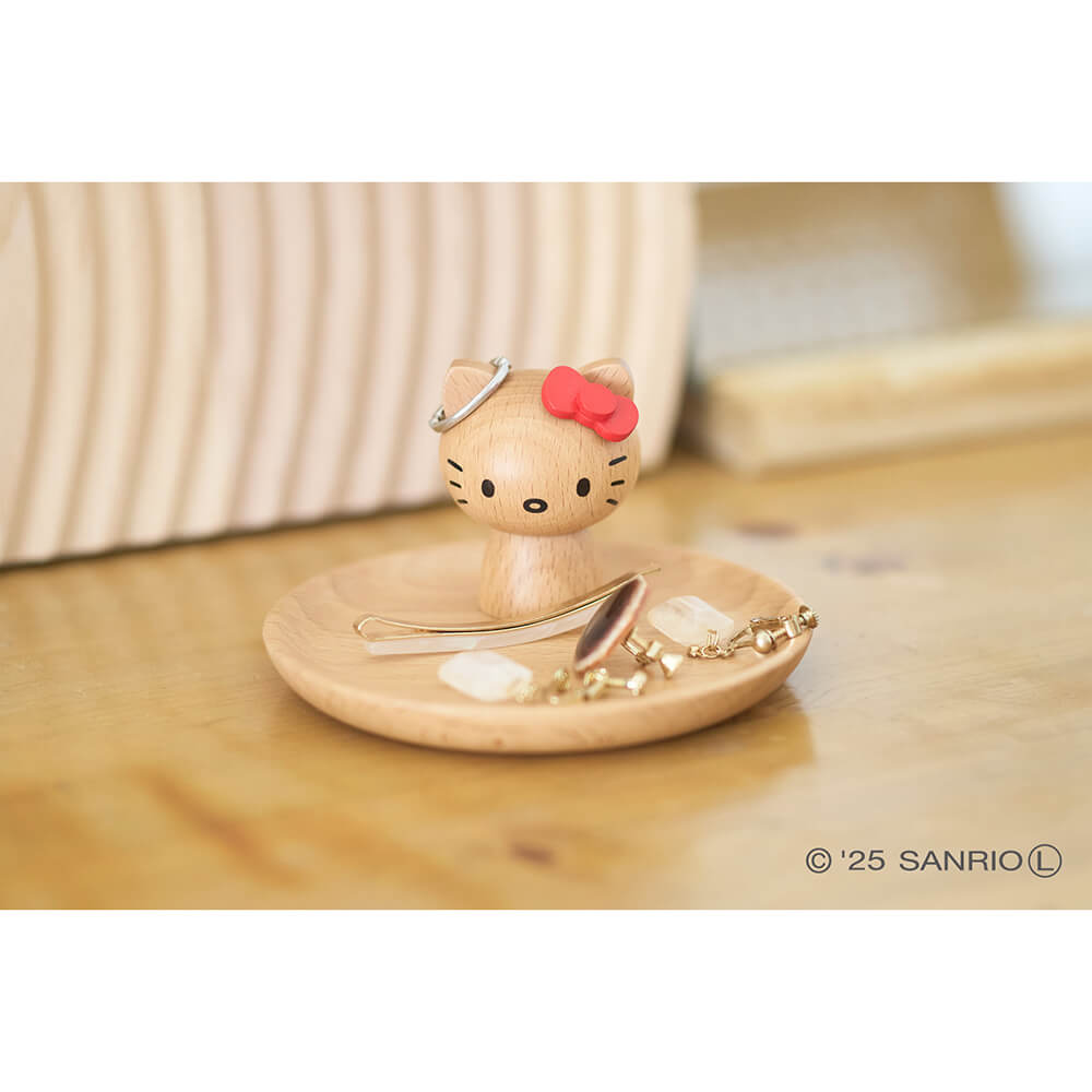 ハローキティ アクセサリースタンド レッド