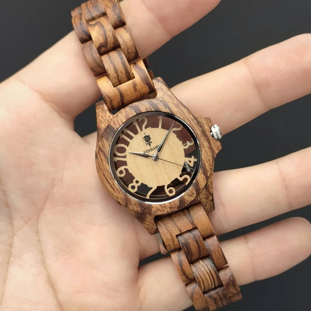 スケルトン仕様 ゼブラウッドの木製腕時計 34mm 女性向け Freiheit Zebrawood