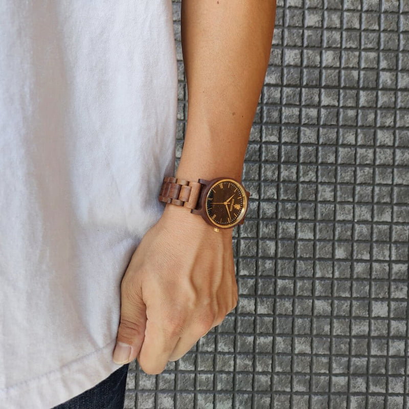 ブルーサンドストーンの木製腕時計 40mm 男性向け Reise Blue sandstone × Walnut