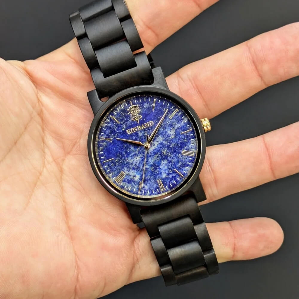 ラピスラズリとサンダルウッドの木製腕時計 40mm 男性向け Reise