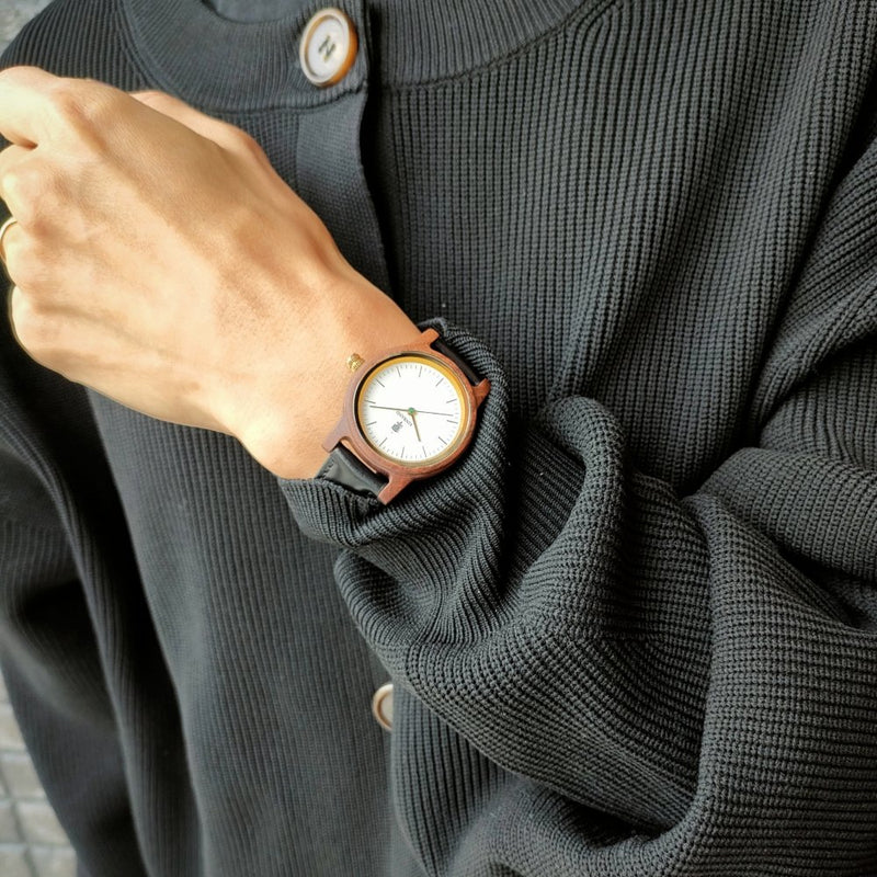 クルミの木製腕時計 32mm 女性向け Glanz WHITE 本革レザーベルト