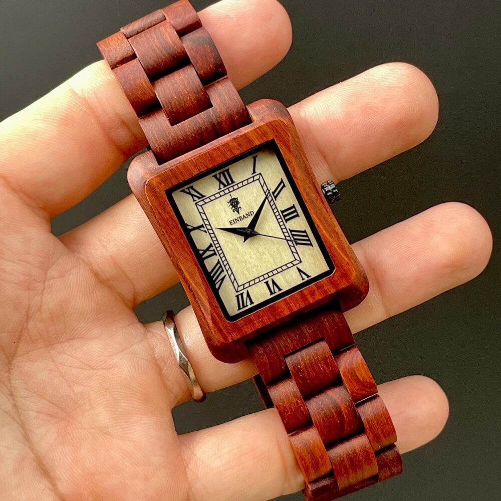 スクエア木製腕時計 44×34mm 男性向け Licht Red sandalwood